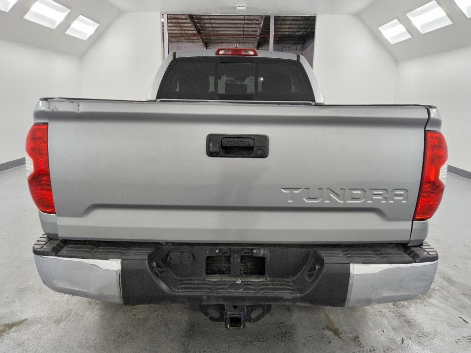 2020 TOYOTA TUNDRA SR5 6