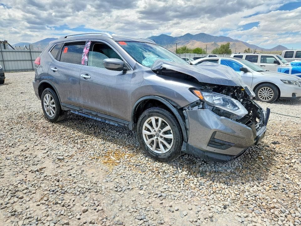 2020 NISSAN ROGUE SV 4