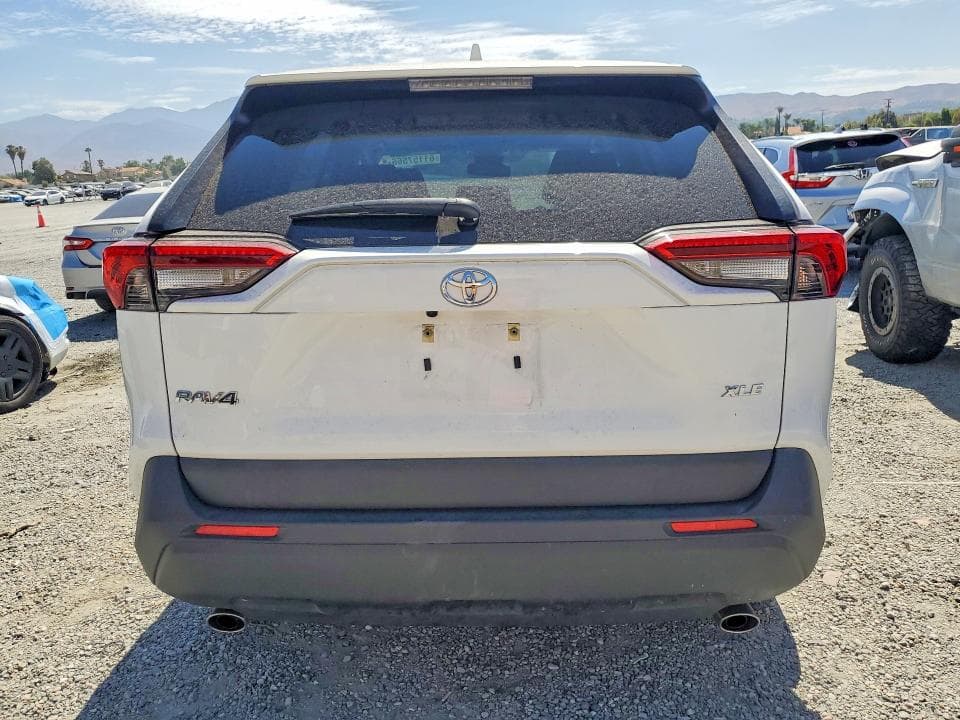 2019 TOYOTA RAV4 XLE PREMIUM 6