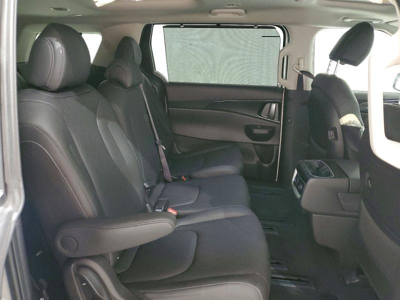 2026 KIA CARNIVAL HYBRID SX 11