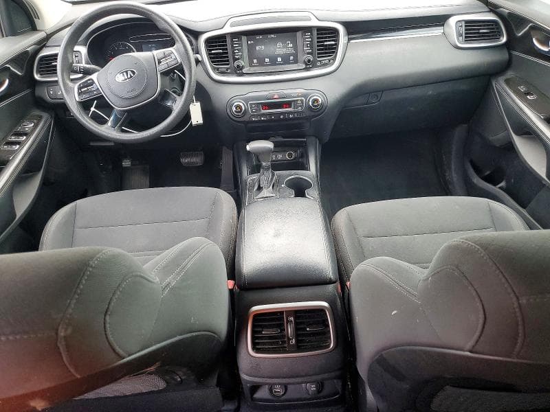 2019 KIA SORENTO LX V6 8