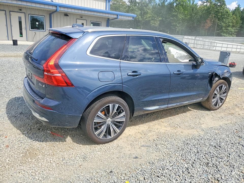 2022 VOLVO XC60 B6 INSCRIPTION 3