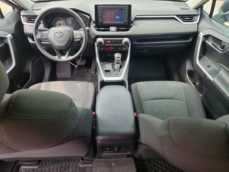 2022 TOYOTA RAV4 LE 8