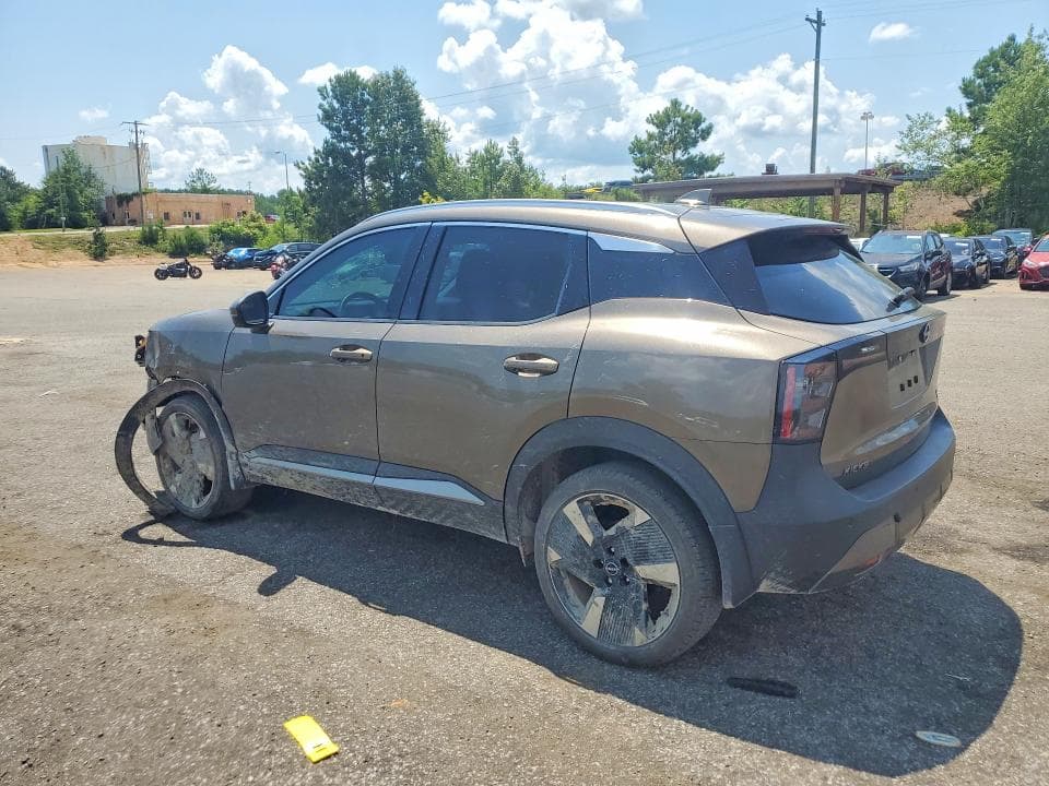 2025 NISSAN KICKS SR 2