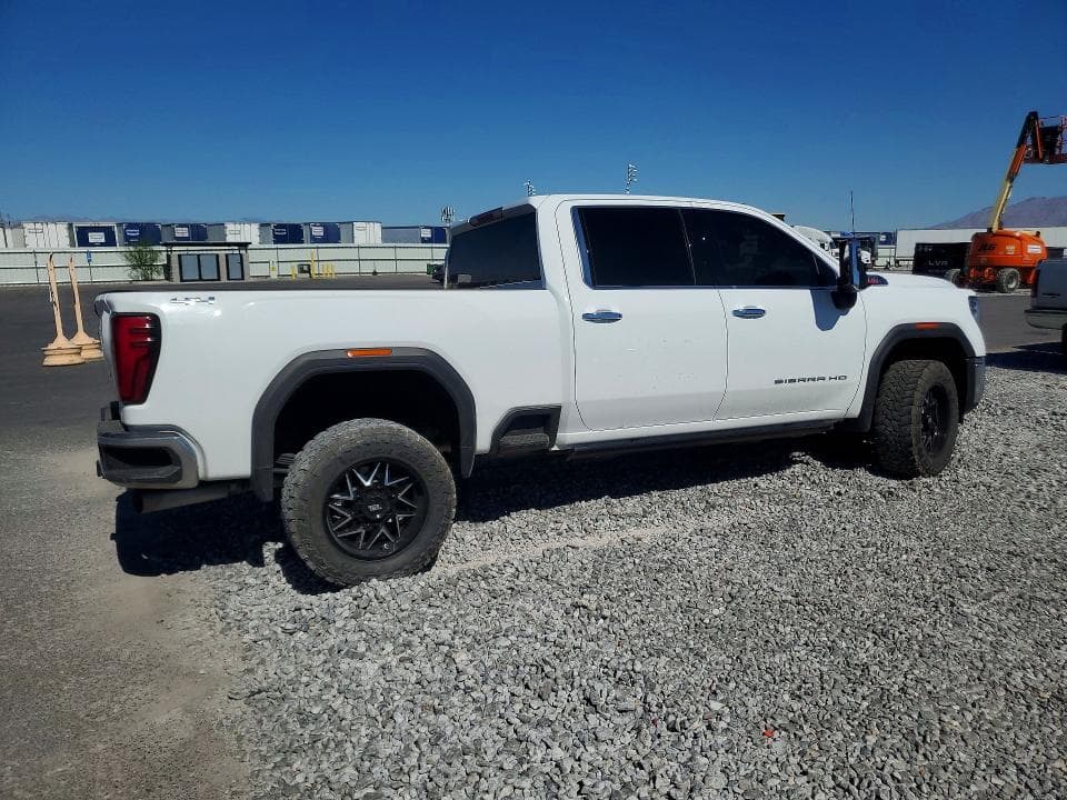 2024 GMC SIERRA K2500 SLT 3