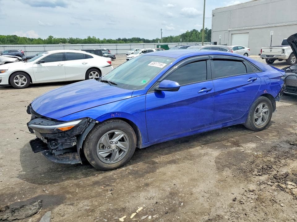 2024 HYUNDAI ELANTRA SE - 1