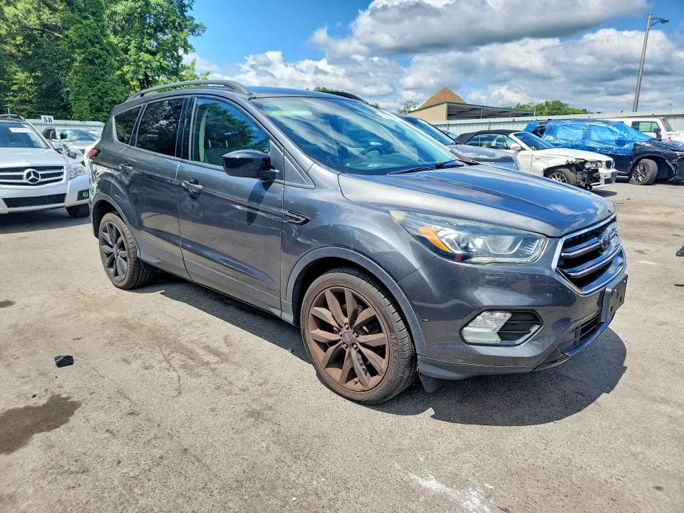 2018 FORD ESCAPE SE 4