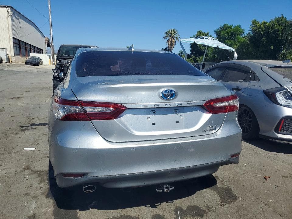 2018 TOYOTA CAMRY HYBRID XLE 6
