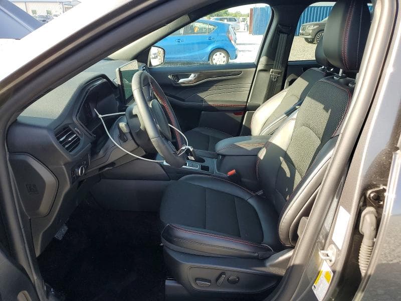 2025 FORD ESCAPE ST LINE 7