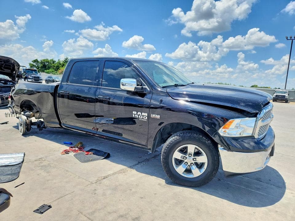 2020 RAM 1500 CLASSIC SLT 4