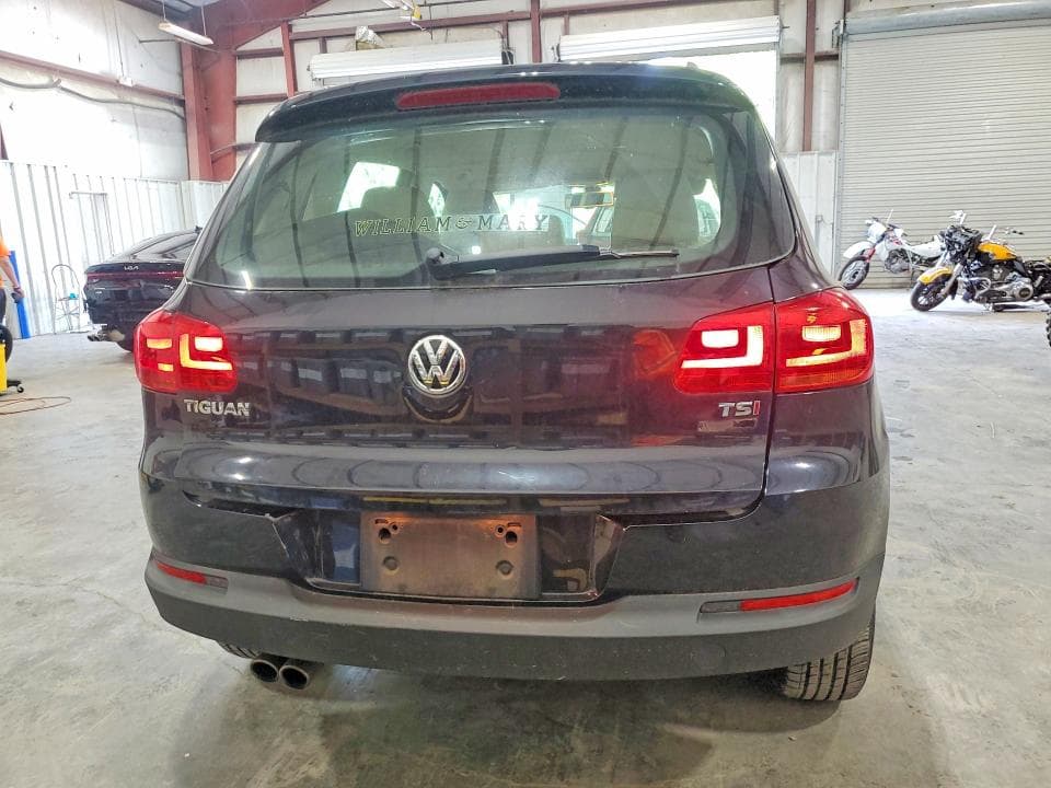 2017 VOLKSWAGEN TIGUAN S 6