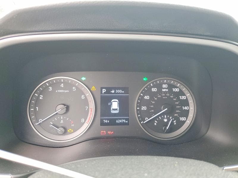 2020 HYUNDAI TUCSON SE 9