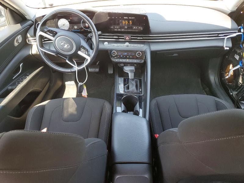 2023 HYUNDAI ELANTRA SEL 8
