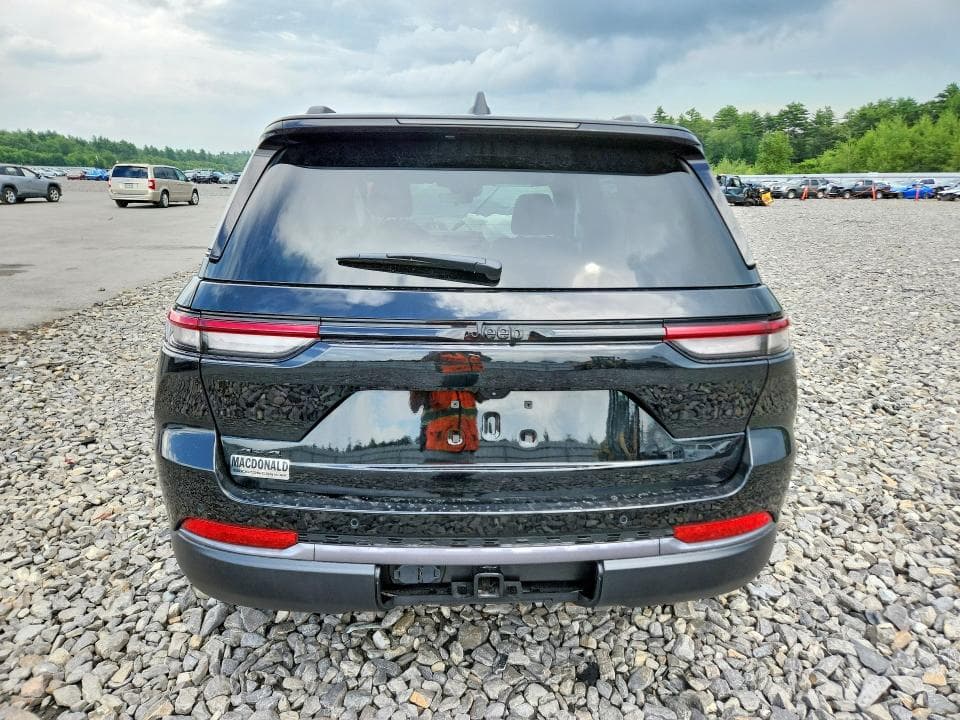 2026 JEEP GRAND CHEROKEE BASE 6