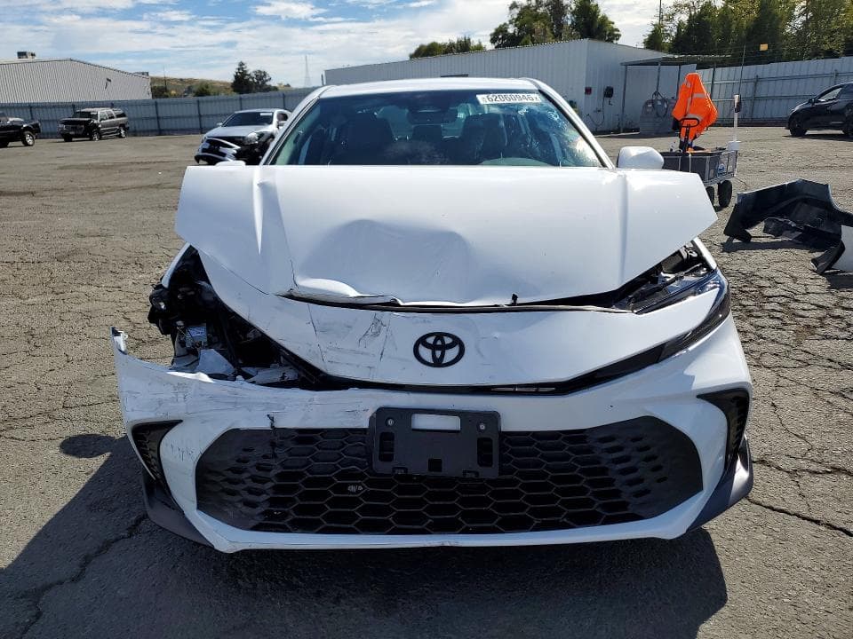 2026 TOYOTA CAMRY SE 5