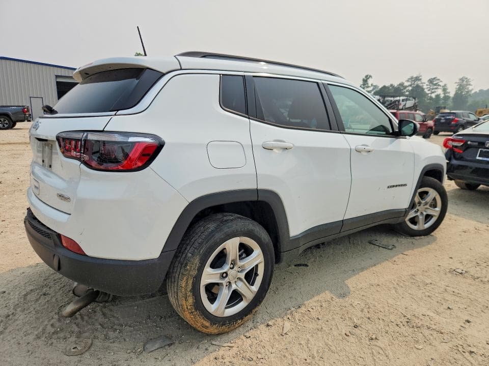2023 JEEP COMPASS LATITUDE 3
