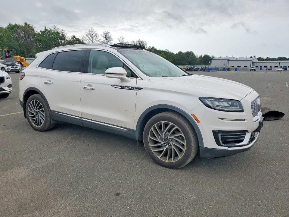 2019 LINCOLN NAUTILUS RESERVE 4