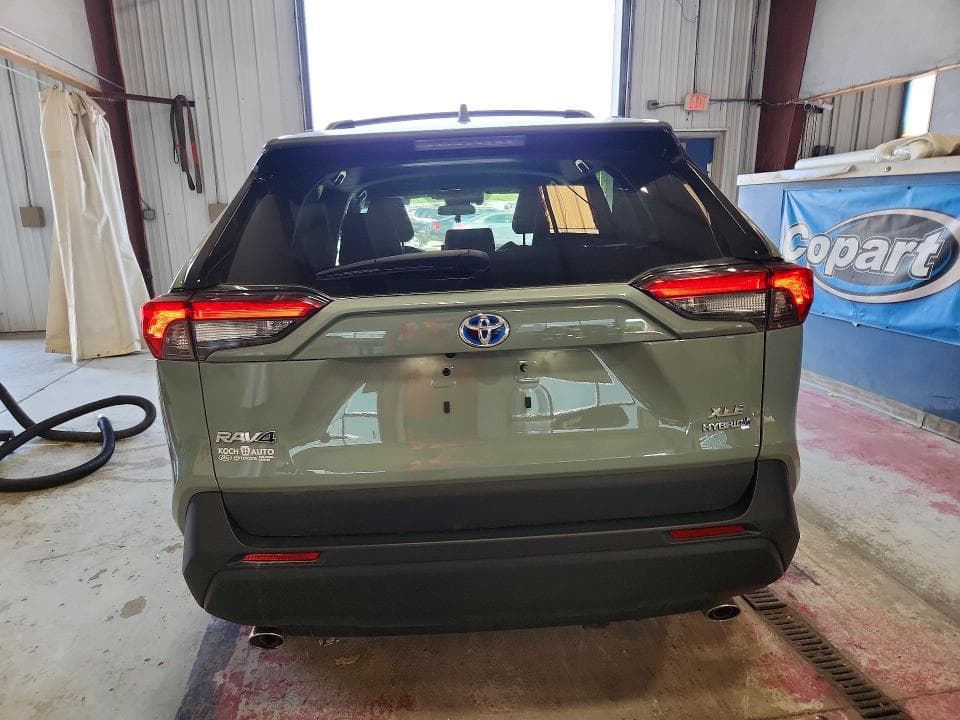 2020 TOYOTA RAV4 HYBRID XLE 6