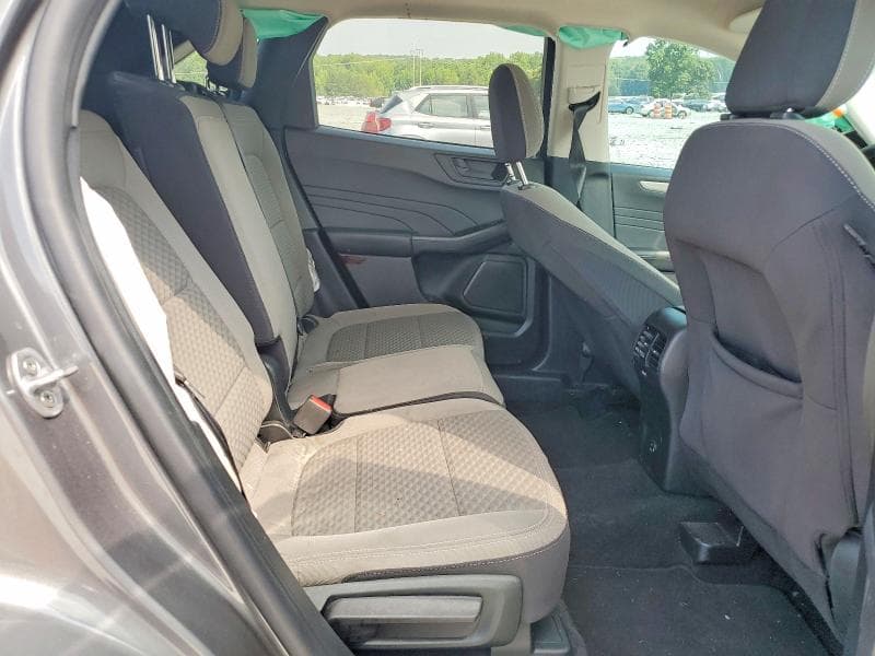 2022 FORD ESCAPE SE 11