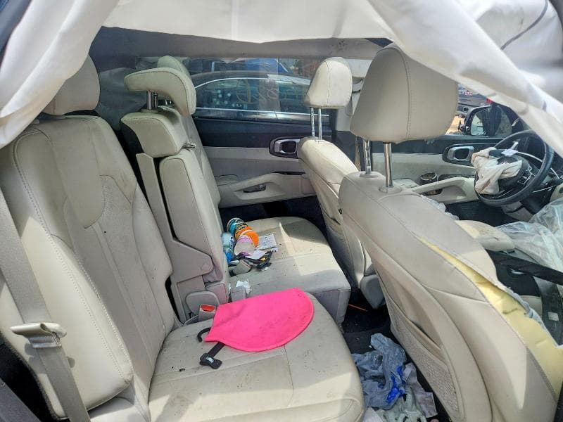 2021 KIA SORENTO S 10