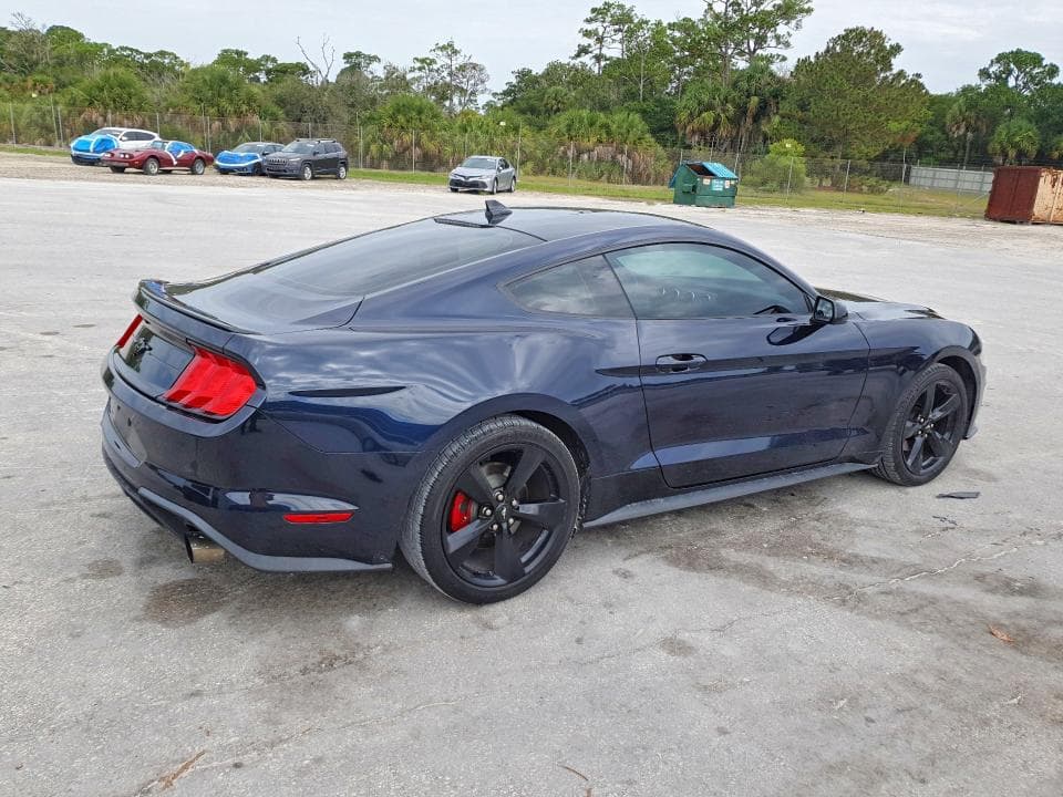 2021 FORD MUSTANG 3