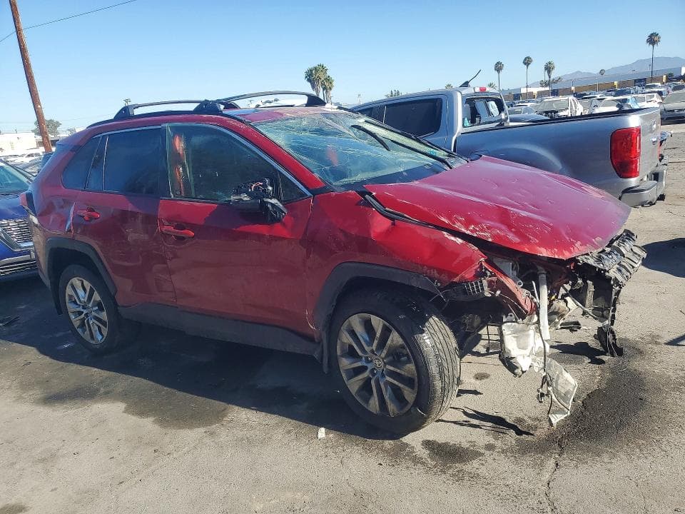 2025 TOYOTA RAV4 XLE PREMIUM 4