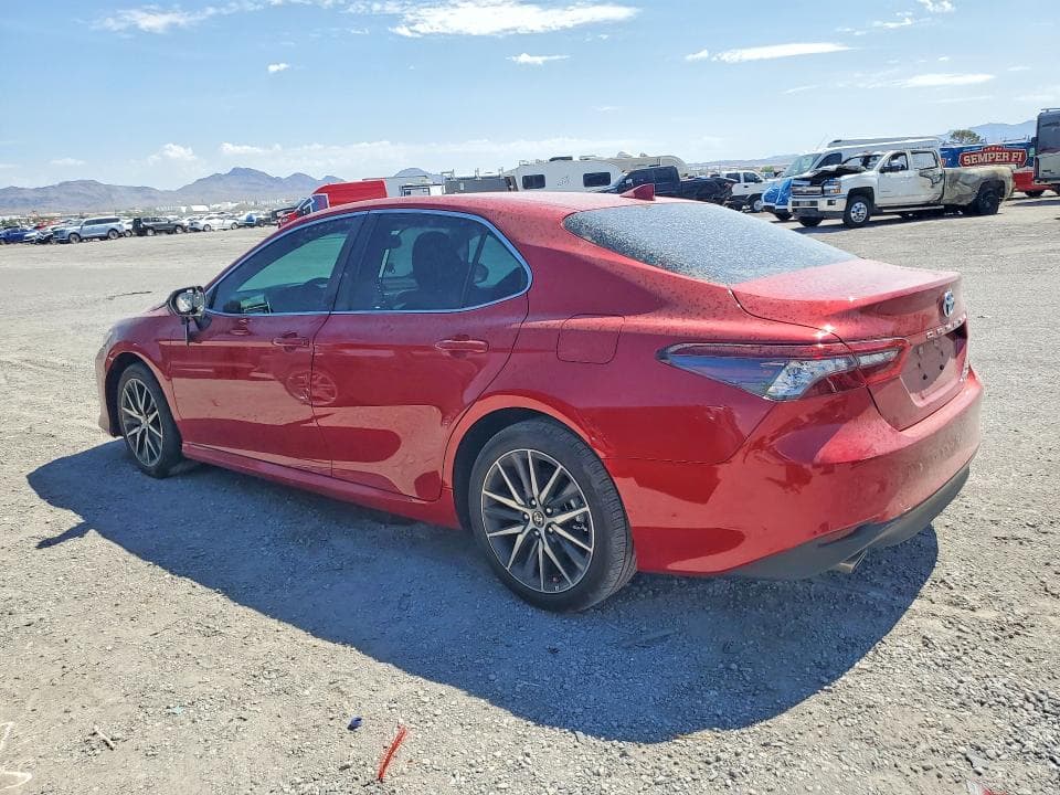 2024 TOYOTA CAMRY XLE 2