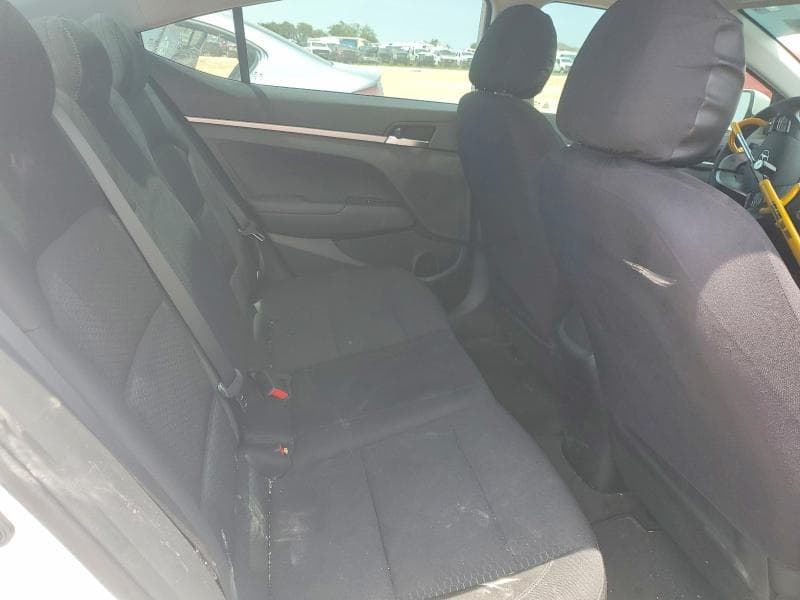 2019 HYUNDAI ELANTRA SE 10