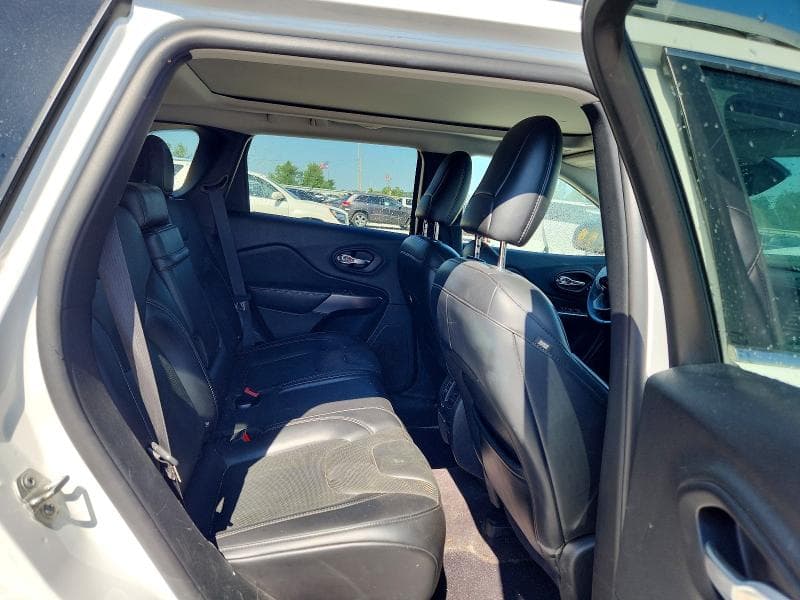 2019 JEEP CHEROKEE LIMITED 10