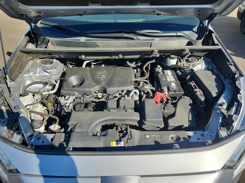 2022 TOYOTA RAV4 XLE 12
