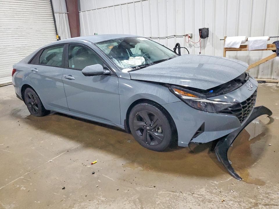 2023 HYUNDAI ELANTRA BLUE 4