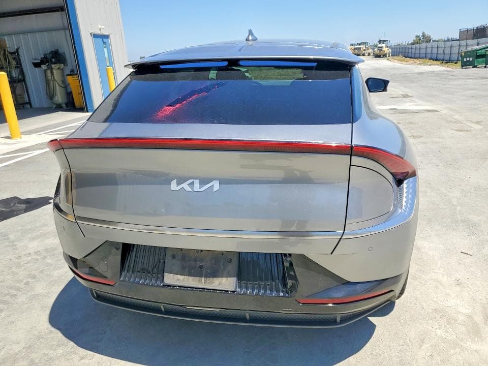 2023 KIA EV6 WIND 6