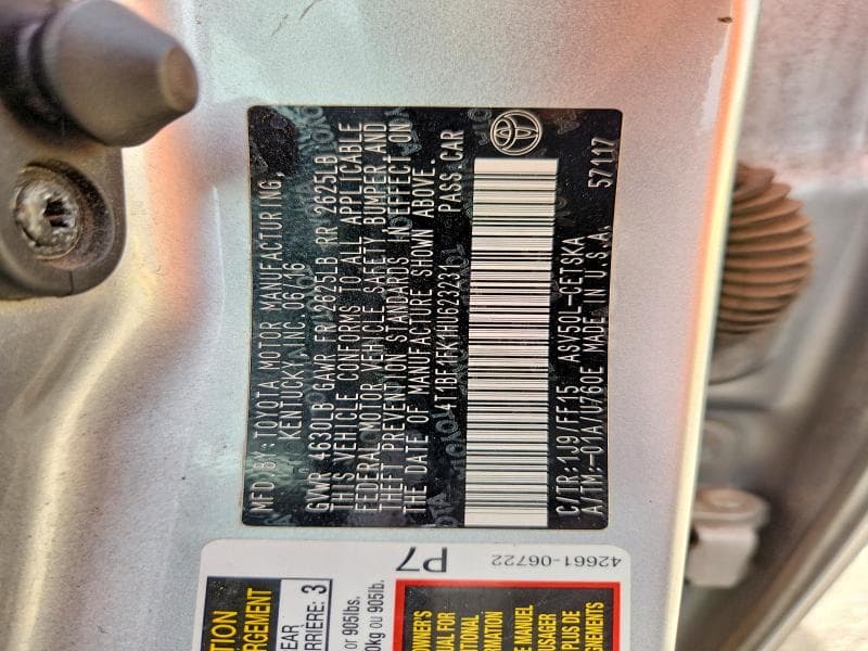 2017 TOYOTA CAMRY SE 12