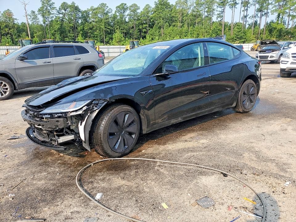 2026 TESLA MODEL 3 - 1