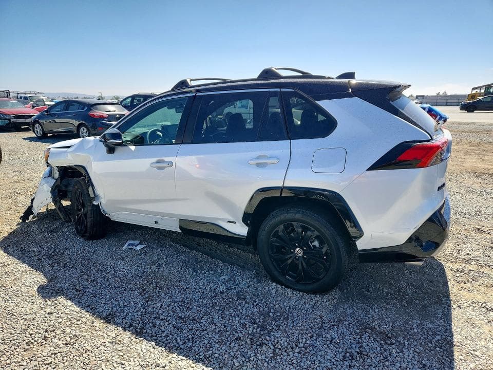 2024 TOYOTA RAV4 XSE 2