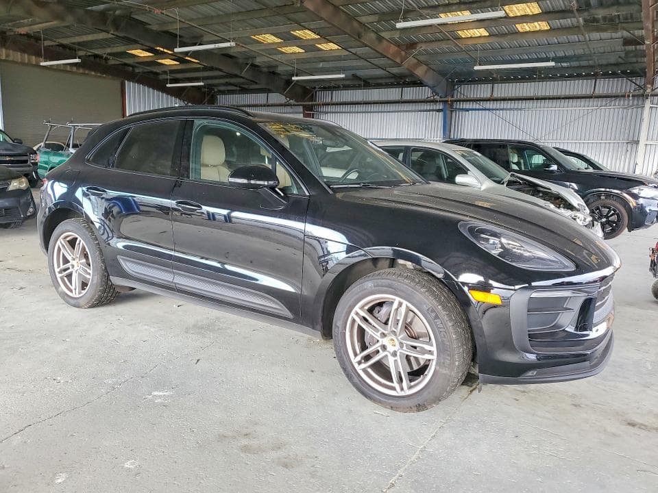 2022 PORSCHE MACAN 4