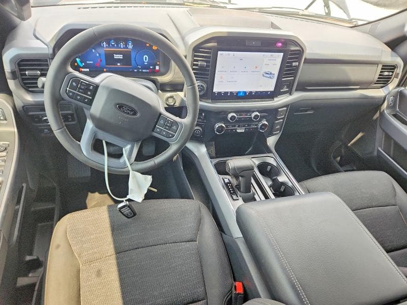 2026 FORD F150 XLT 8