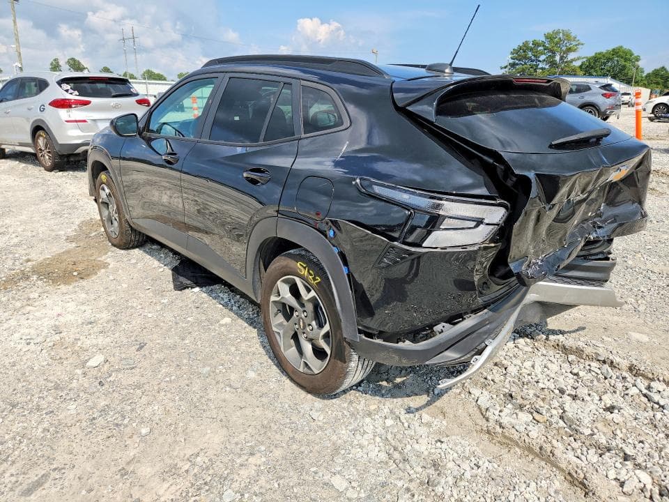 2024 CHEVROLET TRAX 1LT 2
