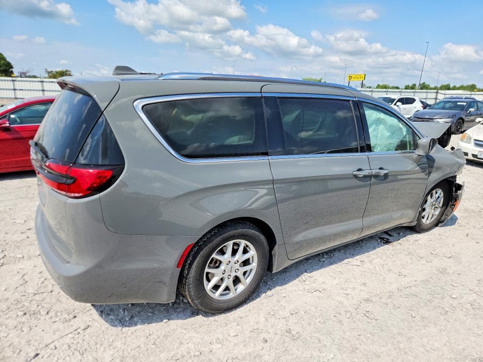 2021 CHRYSLER PACIFICA TOURING L 3