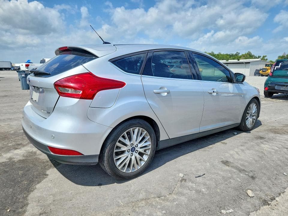 2018 FORD FOCUS TITANIUM 3