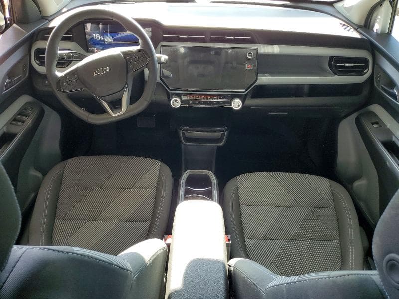 2027 CHEVROLET BOLT LT 8