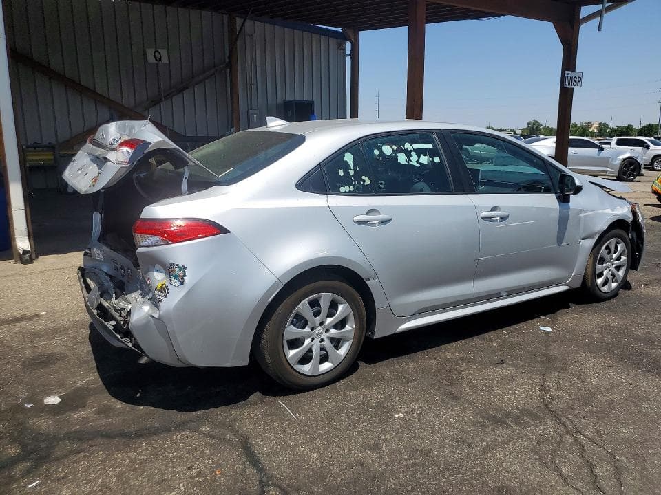 2021 TOYOTA COROLLA LE 3