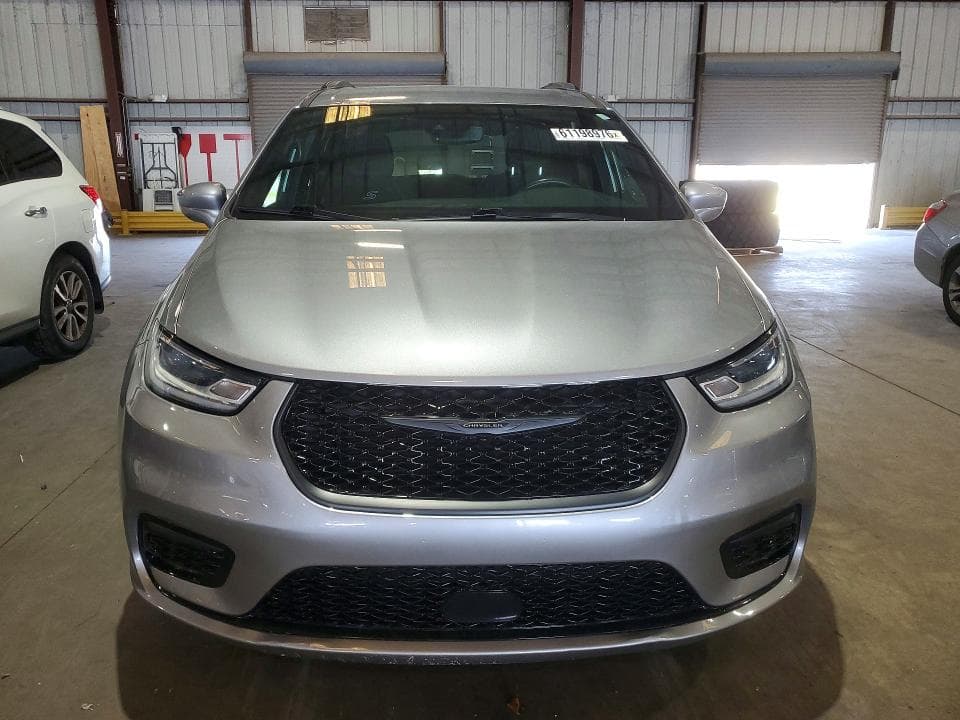 2021 CHRYSLER PACIFICA TOURING 5
