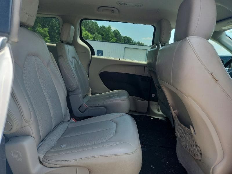2021 CHRYSLER VOYAGER LXI 10