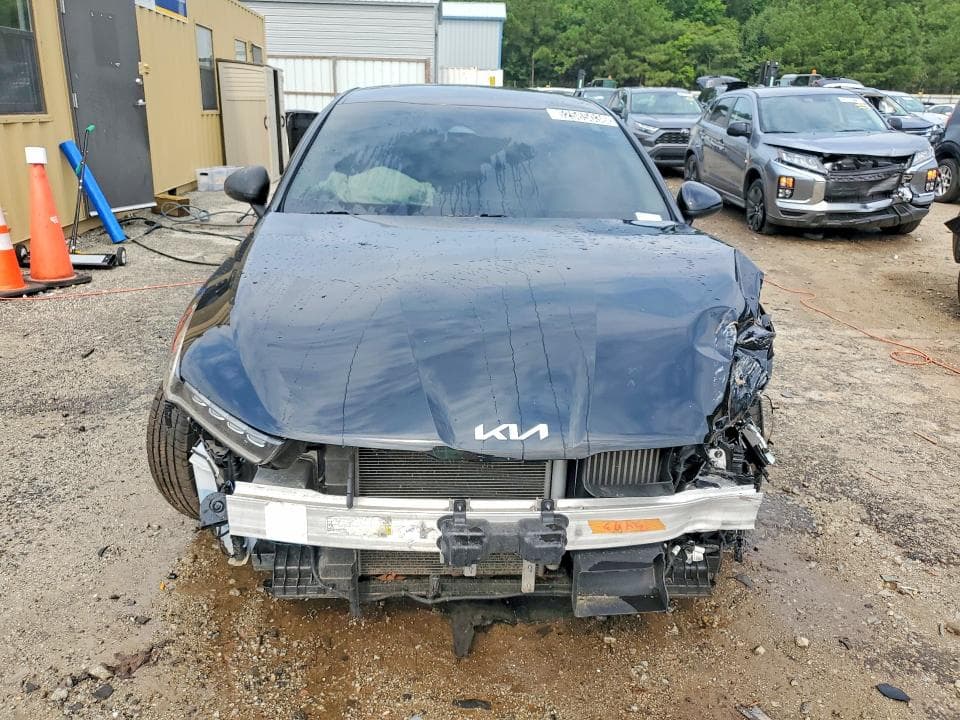 2023 KIA K5 LXS 5
