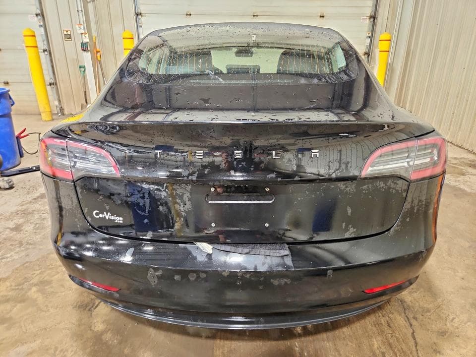 2018 TESLA MODEL 3 6