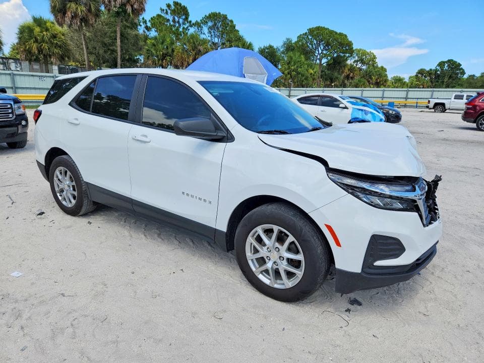 2022 CHEVROLET EQUINOX LS 4