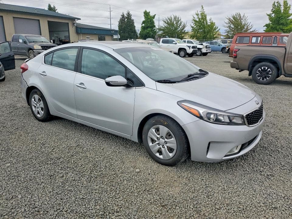 2017 KIA FORTE EX 4