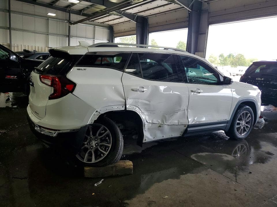 2023 GMC TERRAIN SLT 3