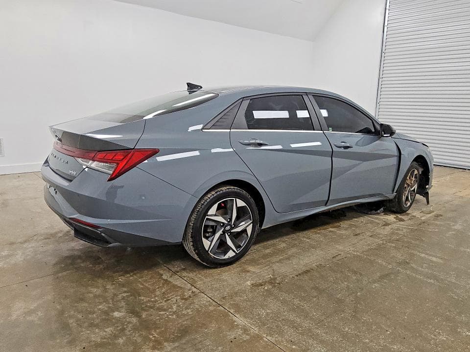 2023 HYUNDAI ELANTRA LIMITED 3